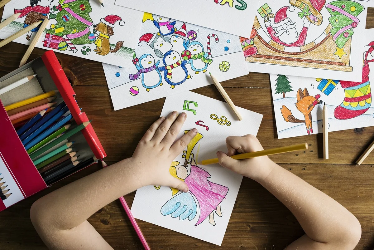 Activités éducatives 2026 : développez la créativité des enfants avec ces idées innovantes