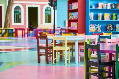 Préparer son enfant à l'entrée à l'école maternelle : conseils clés pour 2026